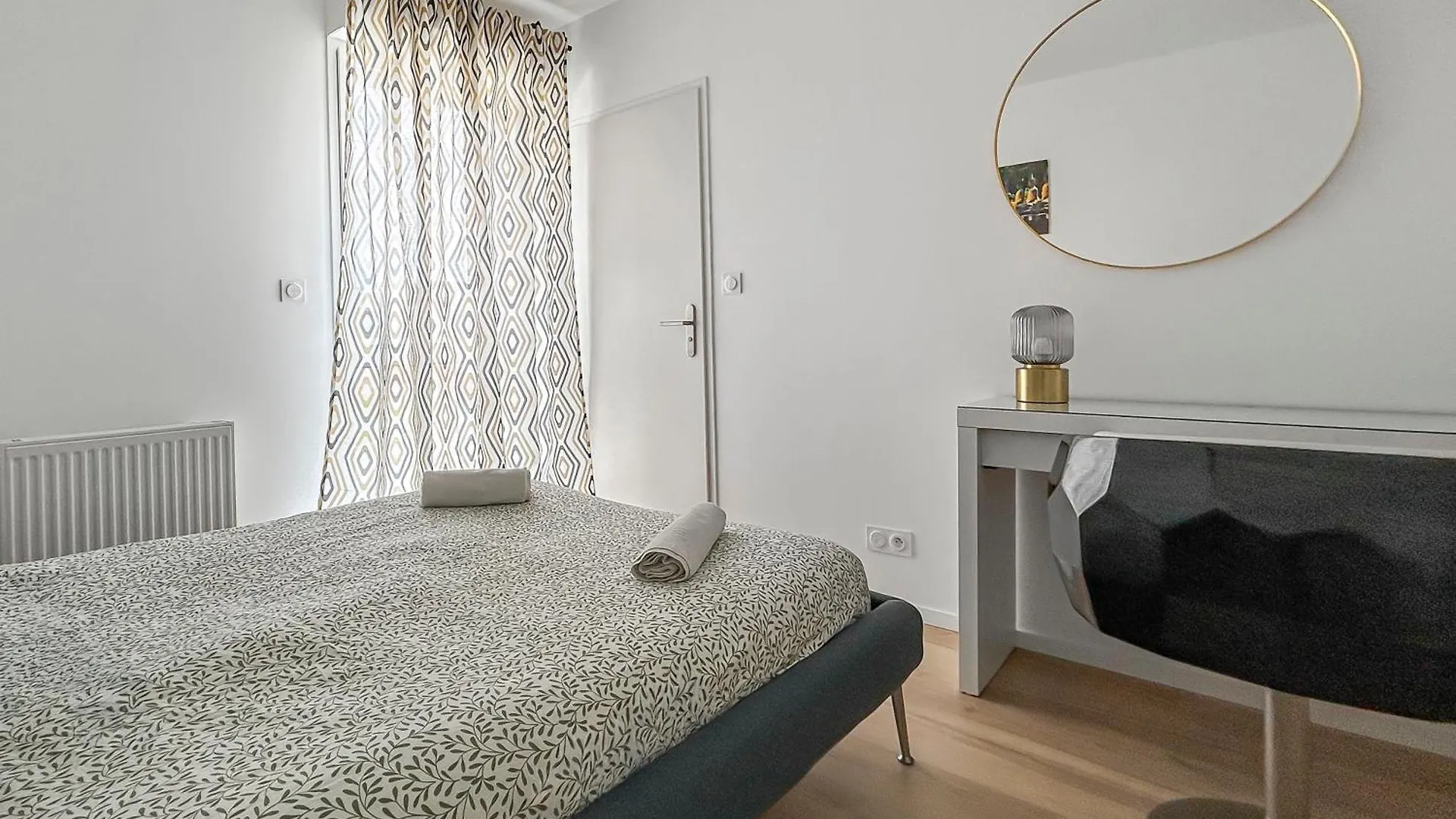 ברסט Appartement Moderne Avec Terrasse Et Vue Mer דירה