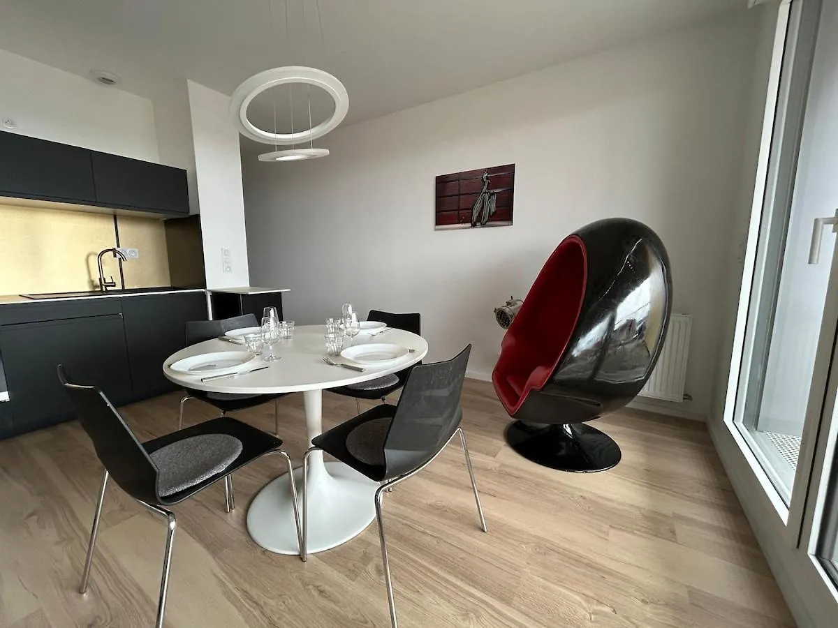 ברסט Appartement Moderne Avec Terrasse Et Vue Mer דירה
